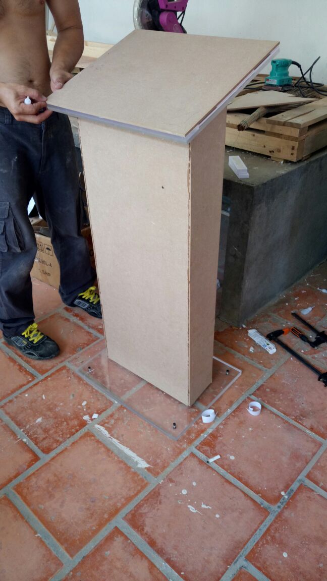 MarqueTriangle's tweet photo. #speechpodium @ #triangle-marque https://t.co/QBd8iq7Tcq