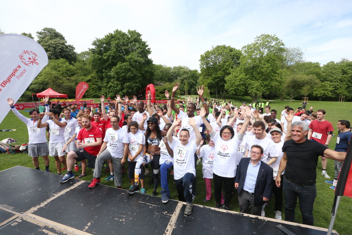 Ville_BoulogneB's tweet photo. #Course Interentreprises > Bravo aux sportifs qui se sont dépassés au profit de @SpecialOlympics au parc Rothschild 👏 #Sport #HandicapMental https://t.co/JyC9LR0gm3