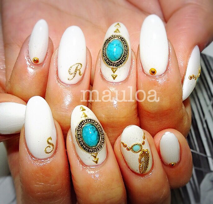Mauloa ネイル ネイルデザイン ネイルアート 春ネイル スプリングネイル 夏ネイル 夏ネイル17 クリアネイル コンチョネイル ターコイズネイル 海ネイル 天然石ネイル 大理石ネイル エスニックネイル 乳白色ネイル 白ネイル スクエアネイル スクエア