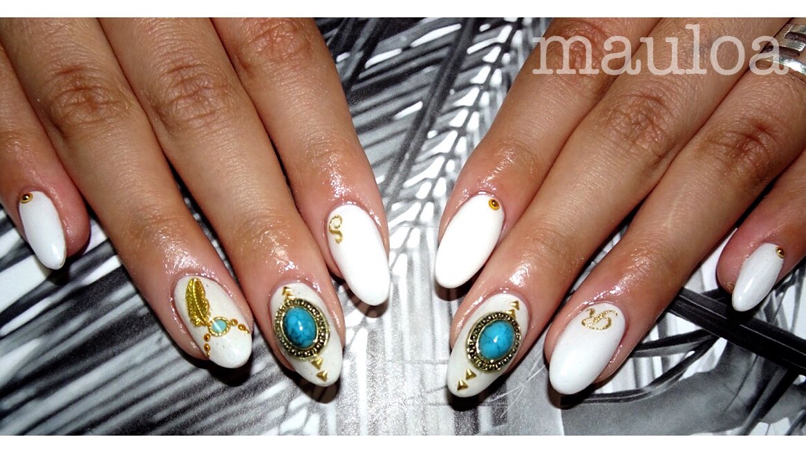 Mauloa ネイル ネイルデザイン ネイルアート 春ネイル スプリングネイル 夏ネイル 夏ネイル17 クリアネイル コンチョネイル ターコイズネイル 海ネイル 天然石ネイル 大理石ネイル エスニックネイル 乳白色ネイル 白ネイル スクエアネイル スクエア
