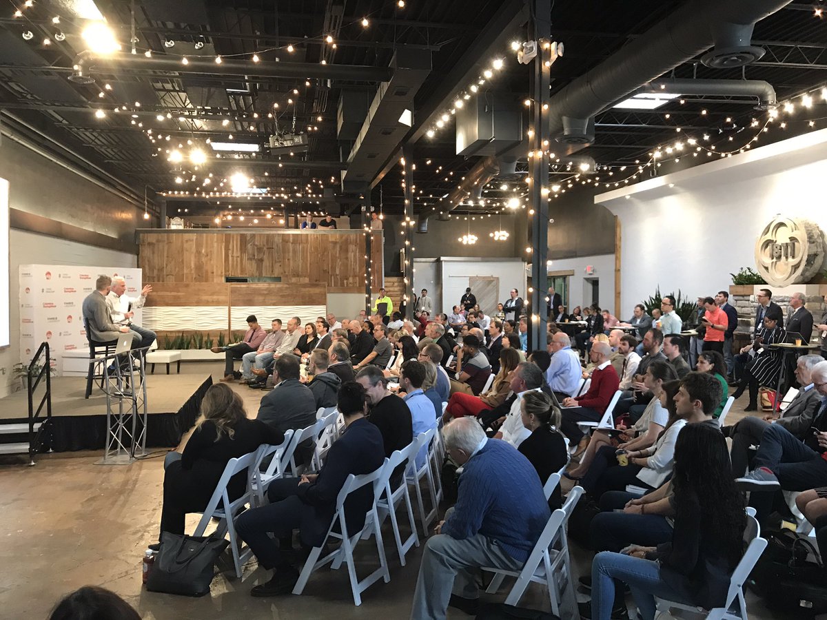 theMarkRuf's tweet photo. Great turnout at #CMHStartupWeek. Excited to present Flockx!
#startupcolumbus #BBCMafia https://t.co/OgqPsSRQrV