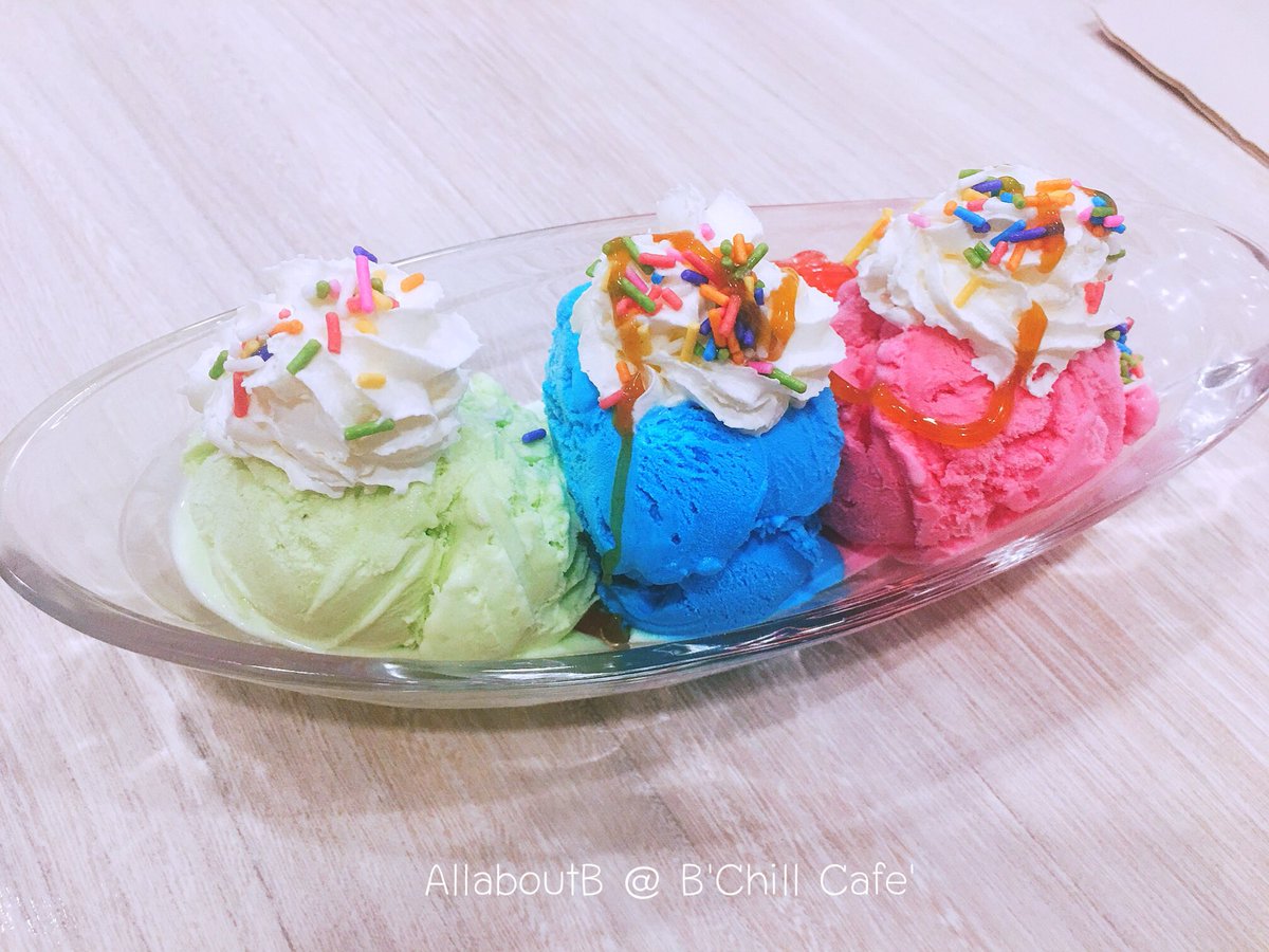 Nam_Chayen's tweet photo. #Bchillcafe dessert recommend by me ❤️👍🏻 https://t.co/W5LxbUQLU7