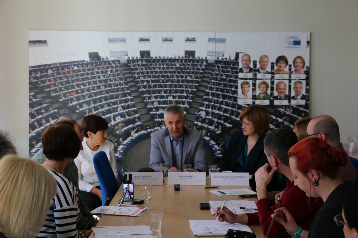 Gads pirms Eiropas vēlēšanām – Latvijā notiks Jaunatnes līdzdalības pasākumi #BalsoTu
