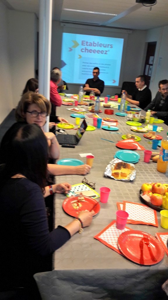 LESETABLEURS's tweet photo. Un immense merci aux #Étableurs @enedis pour leur superbe accueil dans leurs bureaux La Défense. #Convivialité #Gourmandise #Creativité 🤗 https://t.co/uOs8pfYTVY