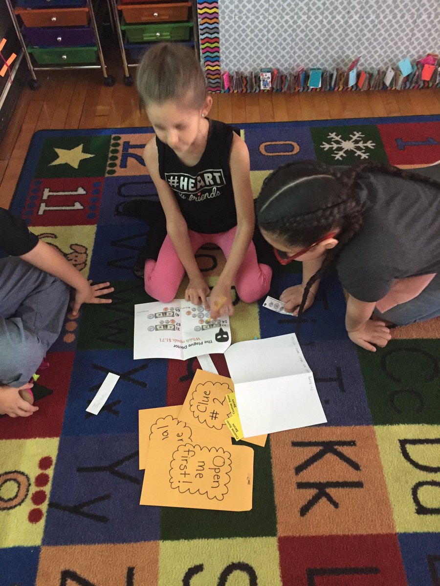 MsKallertEDU's tweet image. 20 minutes left and we are hard at work!! #escapetheclassroom #weeworktogether @AnnaRudowsky @WeehawkenTSD