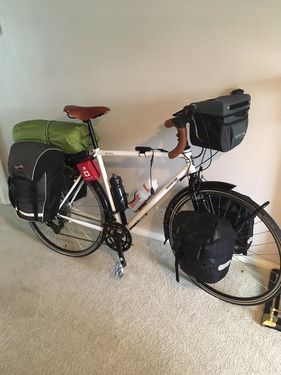 simonstone_1's tweet photo. Ready for Tuesday. Solo jogle #jogle #UNICEF https://t.co/DosWqVHnCJ