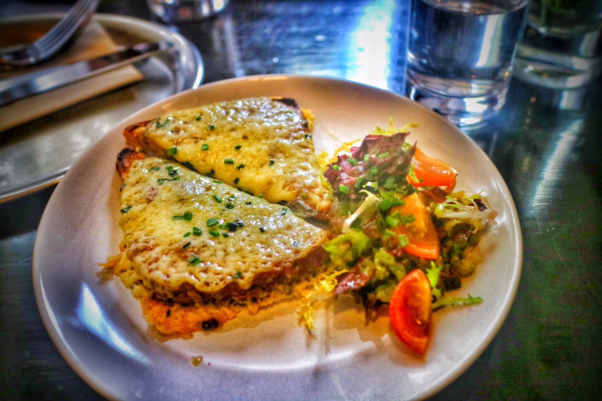 catmorley's tweet photo. I love the Welsh Rarebit at Falko... and all the German cakes! @FalkoBakery #bruntsfield #edinburgh #scotland #lunch #cake #food https://t.co/SUCIR5MsFB