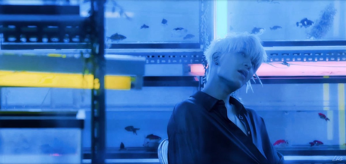 jkjoy4444's tweet photo. I hope hoony can dress this clothes on stage tomorrow!
深v,黑色丝绸,后绑带!
#강성훈 #KANGSUNGHOON #젝스키스 #젝키 #姜成勋 #SHECSKIES https://t.co/zwkimRsXa3