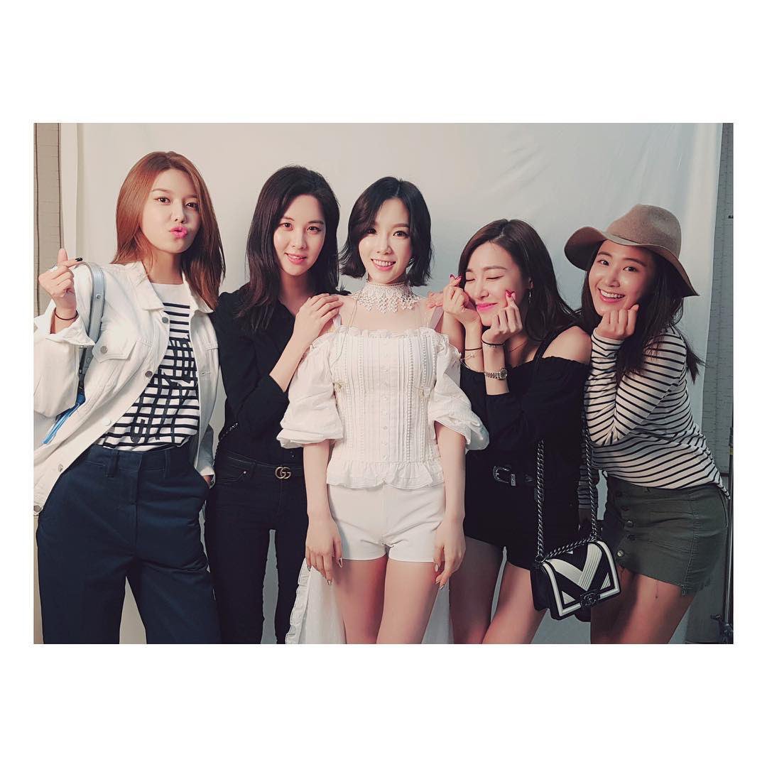 taeyeon_8ss9's tweet photo. [ @jooseo_hyun @stephhannie89_ @hotxootuff @Yulyulk56 ] 💖 https://t.co/FXQQzNshLH