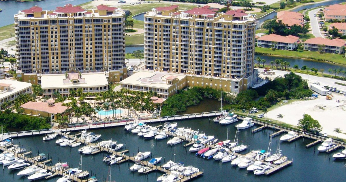 Floridarail's tweet photo. #FL ranks #2 on @ChiefExecGrp 's Best states for business! @LeeCoEDO - https://t.co/wR0Bjree97 https://t.co/cd4dwfZpmS