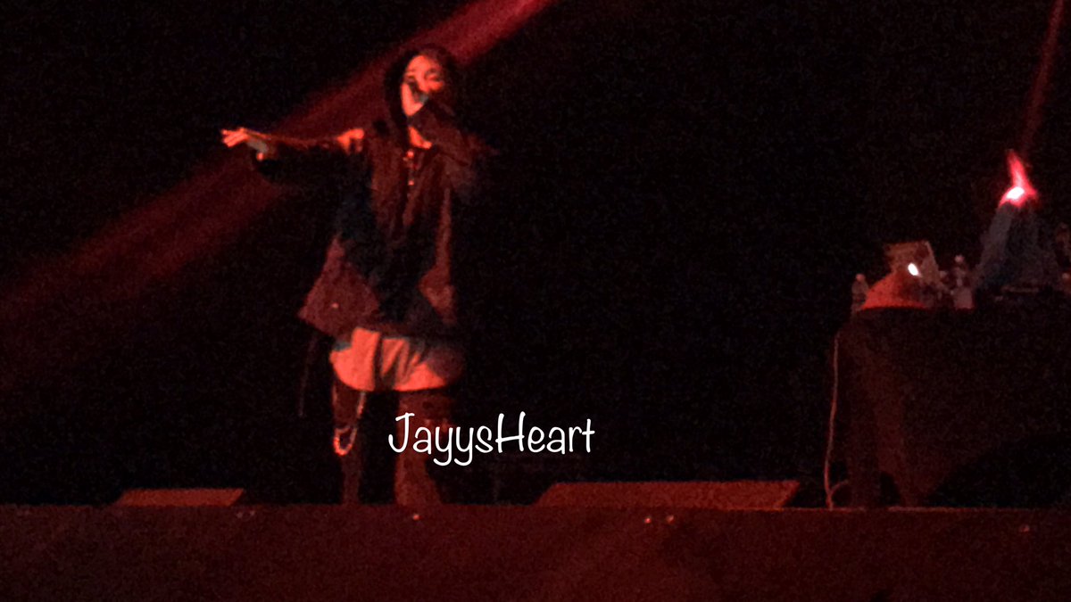 YourQueenJayy's tweet photo. #DEAN is ruining my life after #DeanInDallas 😭😭 in my mind 24/7. Being in the front row messes up your mind man https://t.co/uJmCbL2NON