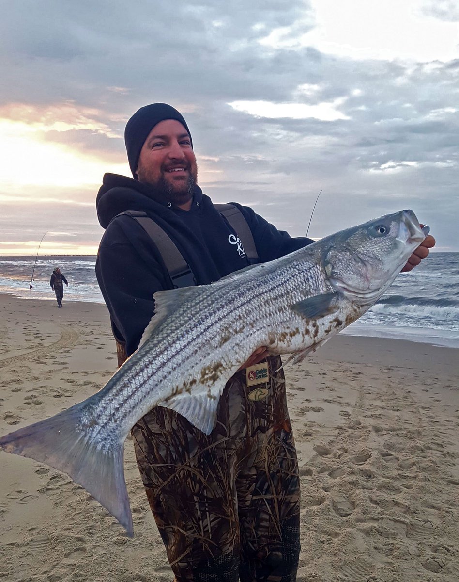 CoastalKillers's tweet photo. Fish #3 on the board fishing Captain Steve's Bait and Tackle surf tournament today. 41" 22.3lbs #fishfriday #coastalkillers #surffishing https://t.co/56HJVjFT9O