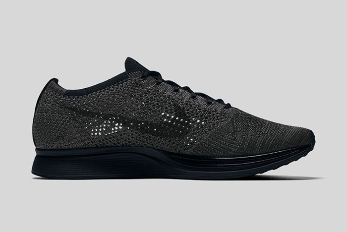 awesomesneaker7's tweet image. NIKE FLYKNIT RACER (TRIPLE BLACK)
Get in before they’re gone!  bit.ly/awesomesneakers