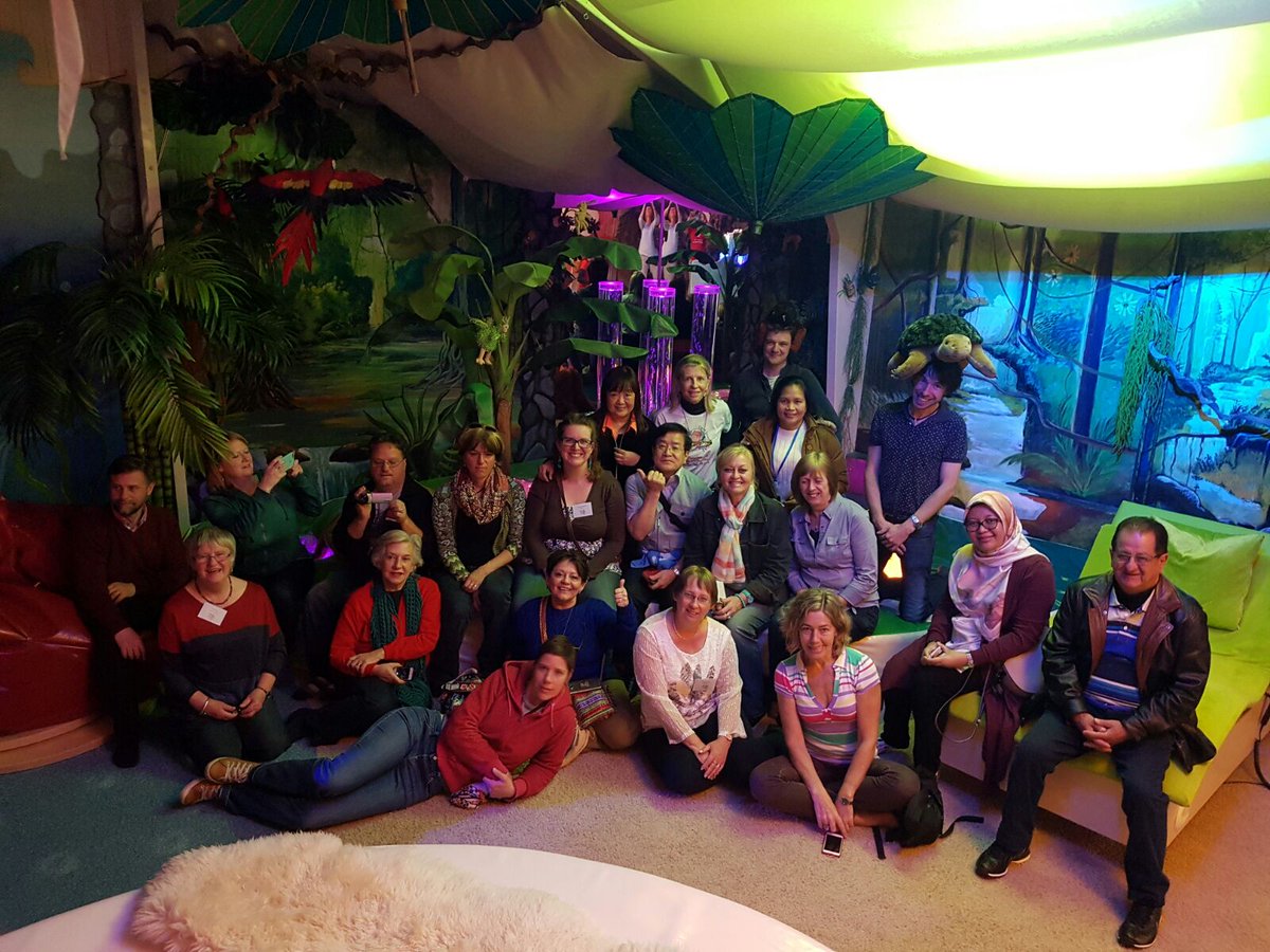 The Flower Bulb Tour started the day with some relaxing in the snoezel room in Noordwijk #itla2017 #playopenyourworld #snoezelen