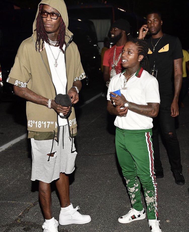 OMG_ItsKhairy's tweet photo. This nigga @BIRDMAN5STAR really tried to clone lil Wayne twice and failed πππππππ https://t.co/LiJQ75Ns9F