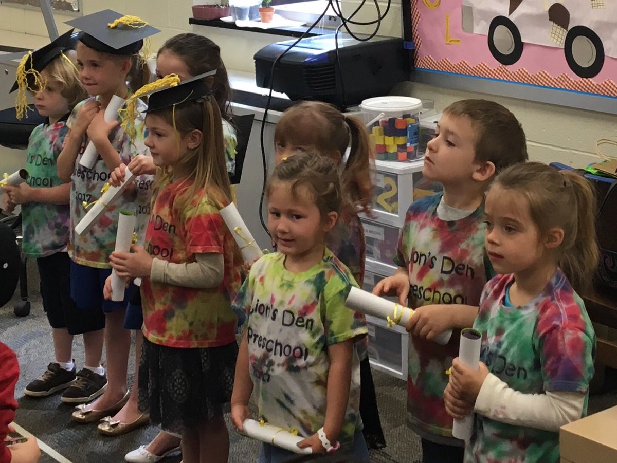klschlemmer's tweet photo. Congratulations to the @rlashs 2017 Lion's Den Preschool Graduates!  #you'llgrowintothecaps https://t.co/a7AVwqohaQ