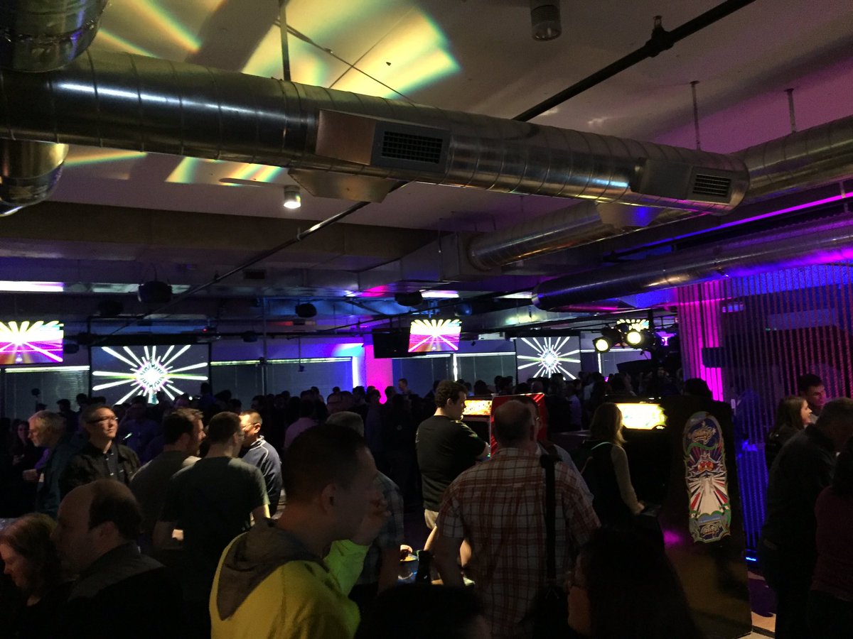 wiktoriawest's tweet photo. Puppet Labs Open House so of course I ended up playing chess with software engineers. #meetpuppet @puppetize #pdx https://t.co/xKiXvnMEQl