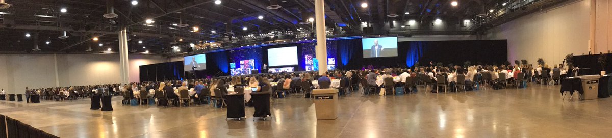 mandyfsmith's tweet image. It's a full house this morning! Come visit Bright Horizons at Booth 700 at 10.#GulfCoastSymposium