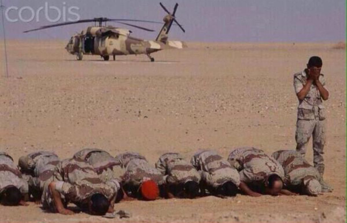 mo12367788's tweet photo. #العلاوه_السنويه_حق_للموظف العلاوه من حق جنود الوطن على الحد الجنوبي https://t.co/OulOQKQyU5