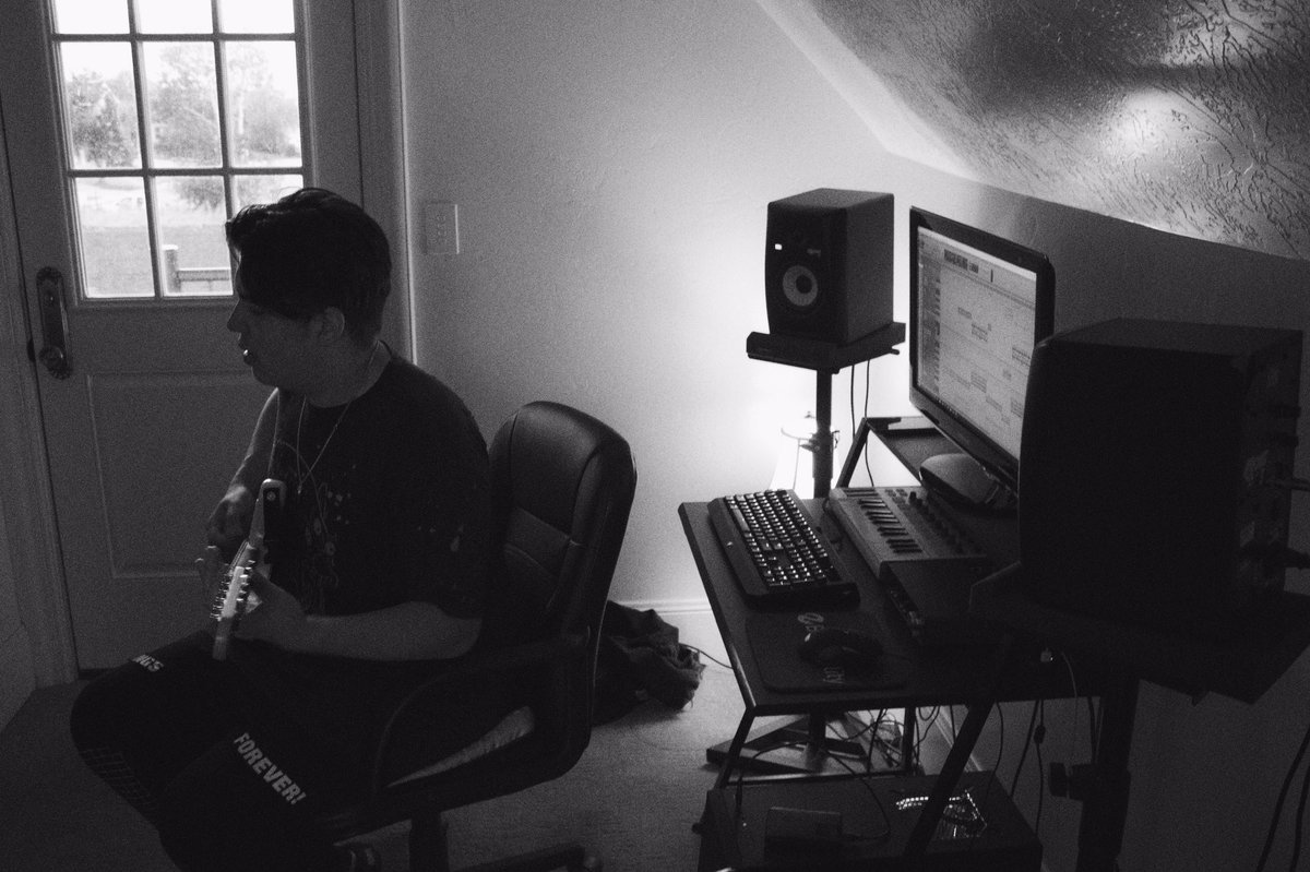thecmdwn's tweet photo. Think we should drop some new music soon? 🤔 https://t.co/RTsNfYOFpX