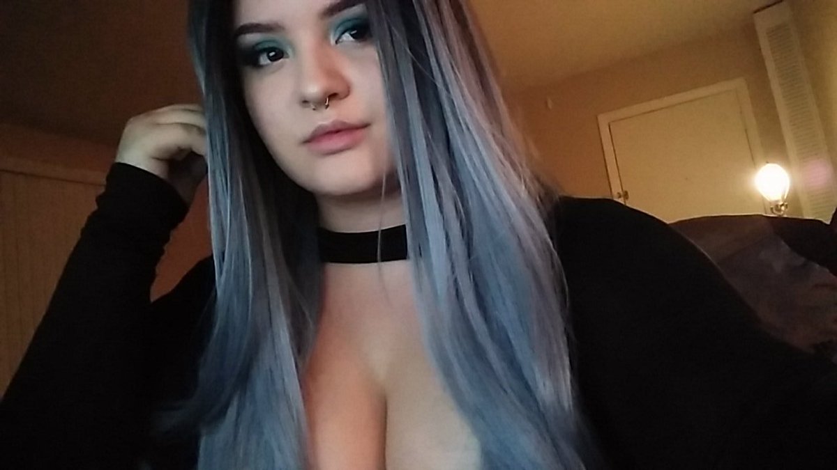 mxonyx08's tweet photo. well hello #nonbinaryPOCTwitter https://t.co/nCkDWbgSge