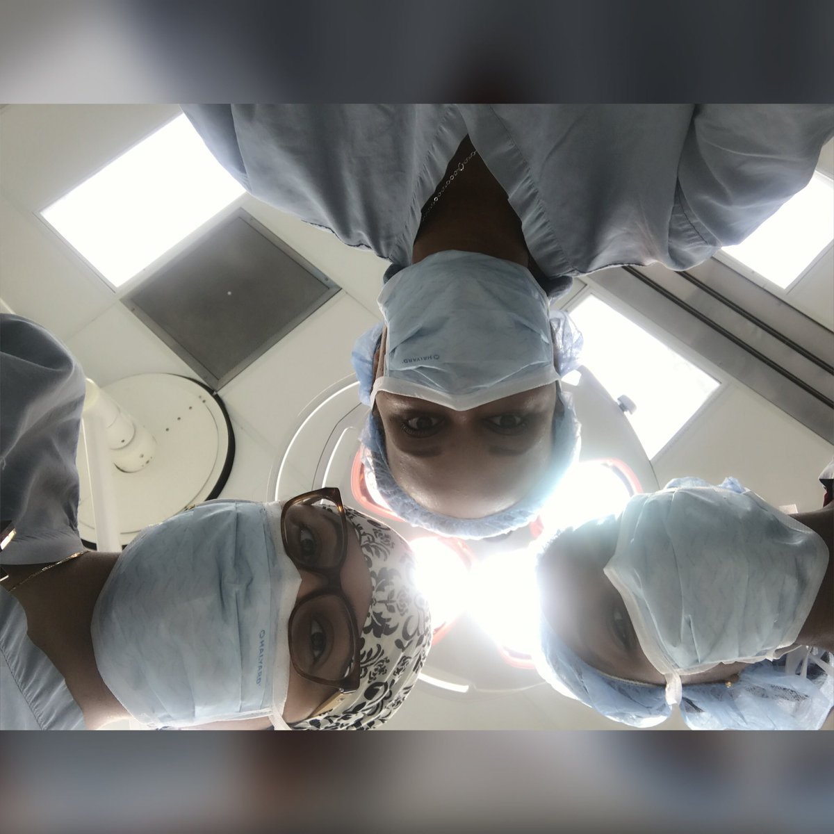 Dr_Fripp's tweet photo. Preparing the next generation of Surgeons to be GREAT!!! Average is not an option. #femalesurgeons https://t.co/HIj3iZEE2Y