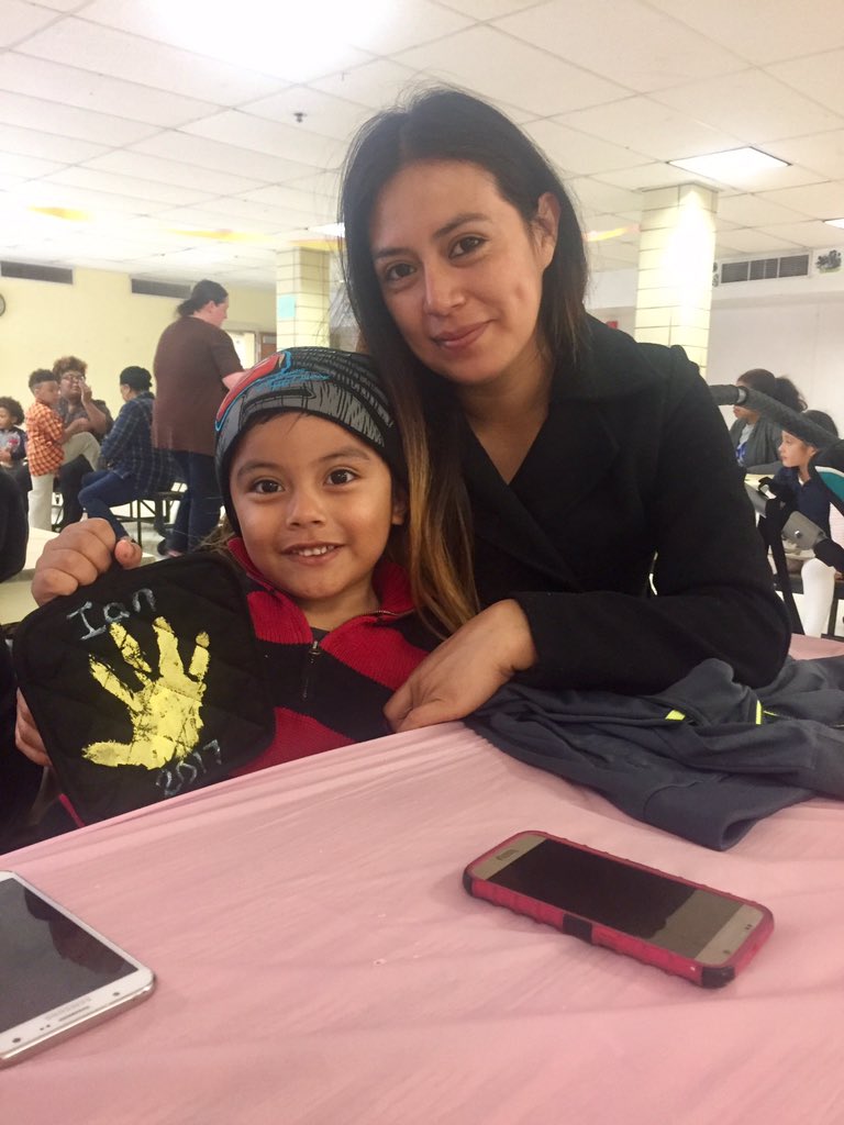 MsLibsPreK's tweet photo. #PreK loved celebrating our moms at Muffins and Moms today ❤️ #lakelandpride #lakeland12 https://t.co/sY7YOs19bi