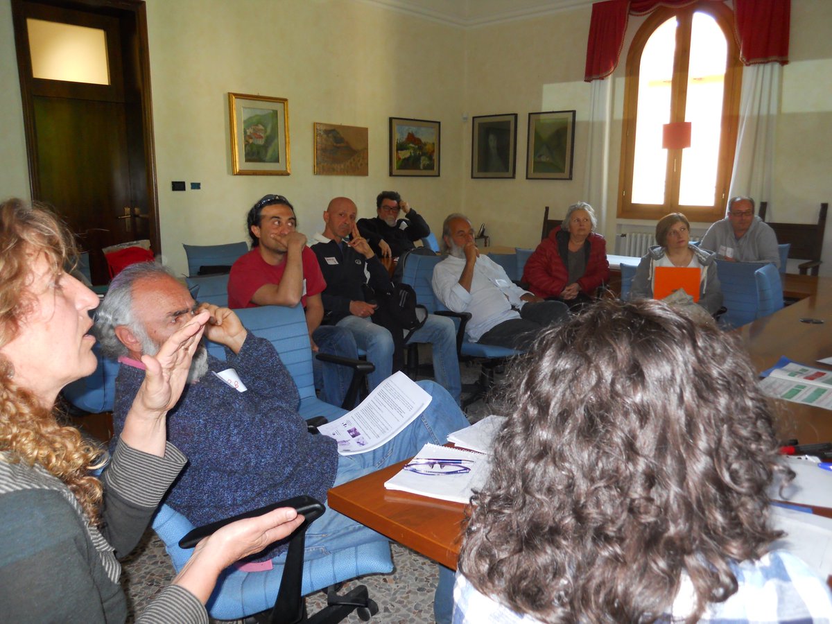 RifiutizeroUVSI's tweet photo. Ecco alcuni momenti del #Workshop #partecipativo tenutosi a #Monterenzio la scorsa settimana #RifiutiZero in Unione #riduco #recupero #riuso https://t.co/WdonKTh4le