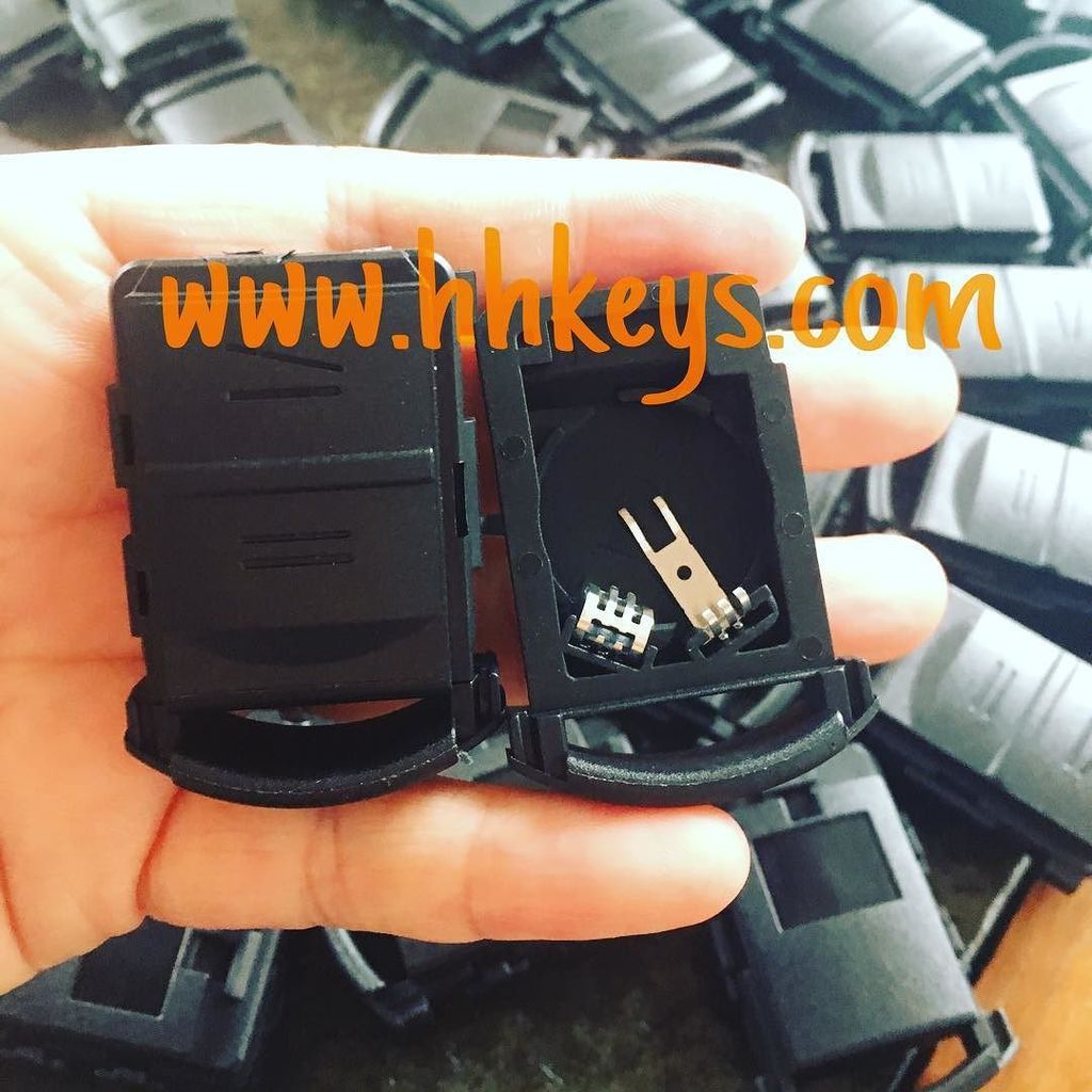 hhkeyss's tweet photo. Vauxhall Opel Key Case for Replacement #opelkey #vauxhallkey #hhkeys #opelcorsa #opelmeriva #opelcombo #keyblank #… https://t.co/IfxH70mtOx https://t.co/EvBg9YhmNj