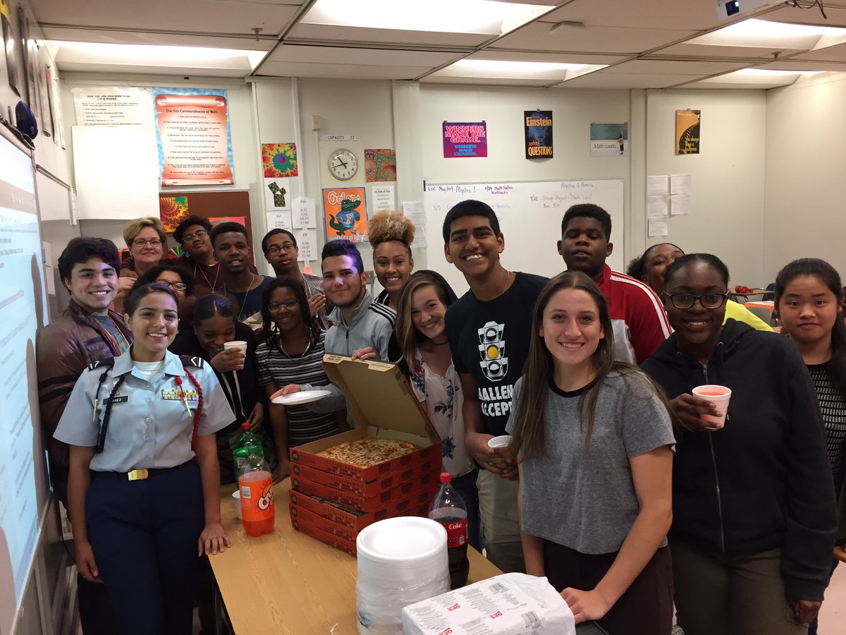 MsGeus's tweet image. Mrs. Maynard&apos;s Alg 2 Hn students were winners of the #MathNation Contest! Congrats! #HardWorkPaysOff @piperprincipal @BrowardSTEM