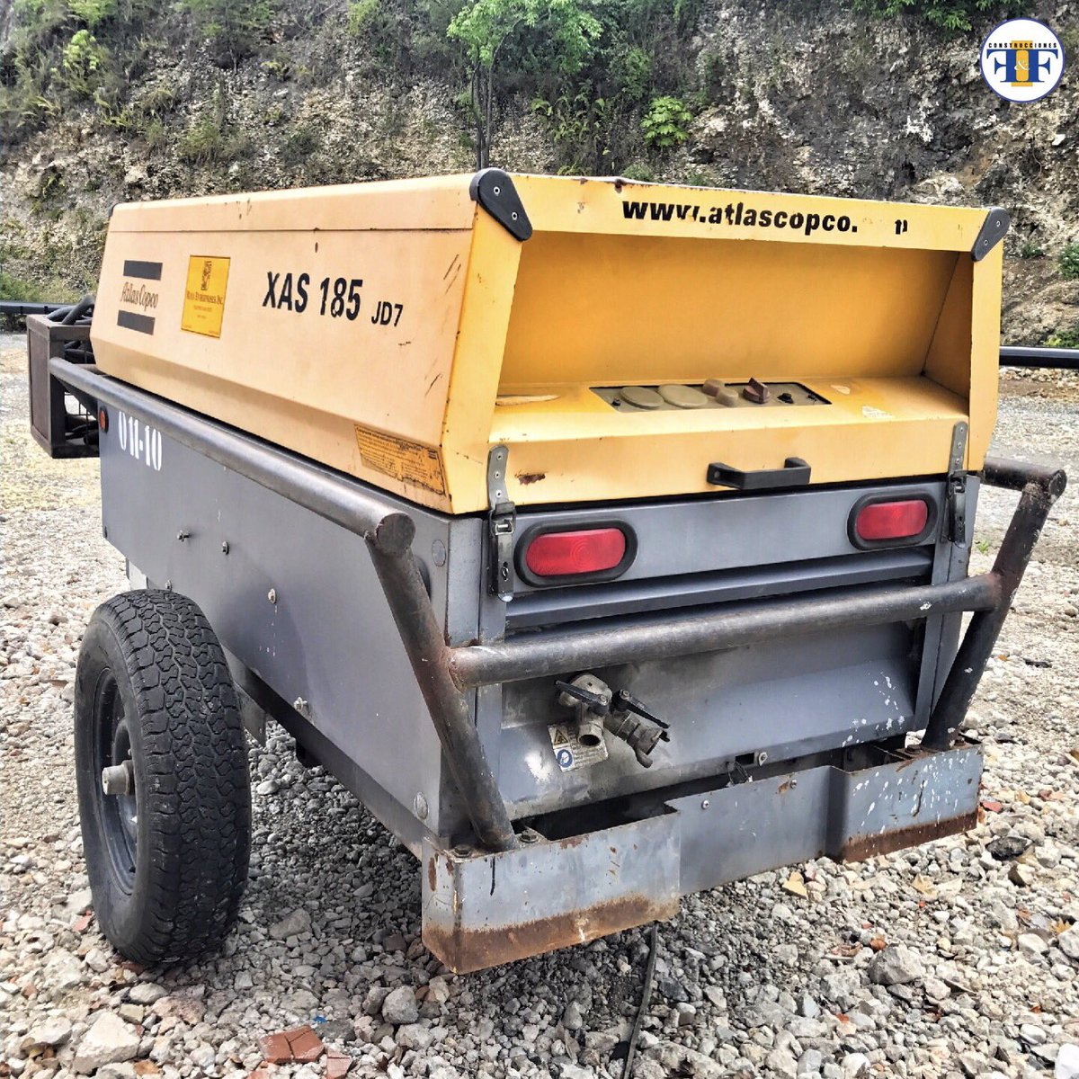 ConstsFF's tweet image. Compresores disponibles para alquiler ! Máquinas diseñadas para alimentar a otros equipos con aire a presión como los Martillos Mecánicos.