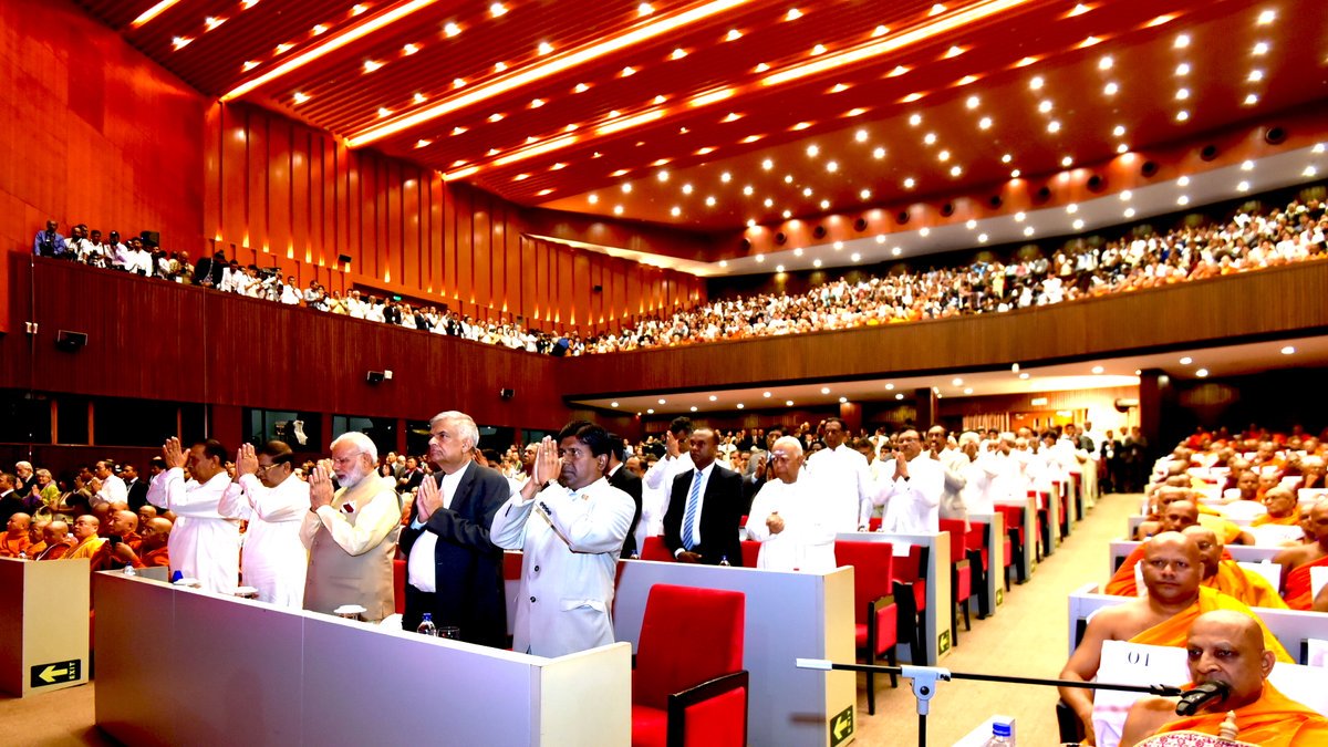 bhaskar_75's tweet photo. Honoured to participate in the International Vesak Day celebrations in Sri... https://t.co/9YWJB9DXP5 by #narendramodi via @c0nvey https://t.co/VPCQCQtDnd