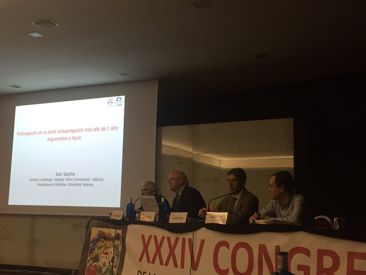 SVCardio's tweet photo. #SVC17 Doble antiagregación, cuánto tiempo?debate entre @varrarte @JuanSanchisFor. @secardiologia https://t.co/kmGhC18492