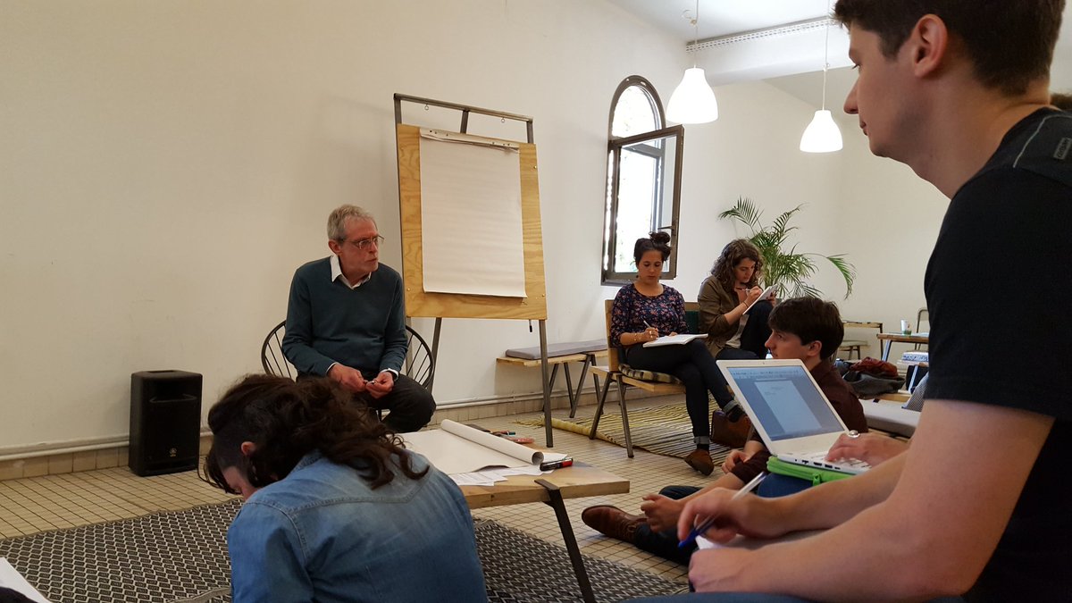 TiroirCash's tweet photo. Deuxieme jour du Séminaire # éducation #transition #climat avec @debrouillotwit @petitsdeb https://t.co/20C008YlpF