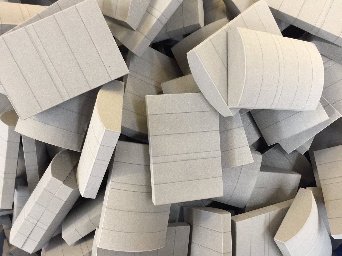 KewellCon's tweet photo. Batch production of 3D #industrialfoam #evazote #EV50 component parts. Cross-linked, closed cell AZOTE EVA-PE Foam fabricated impact pads 🚧 https://t.co/2xOgl4uOKb