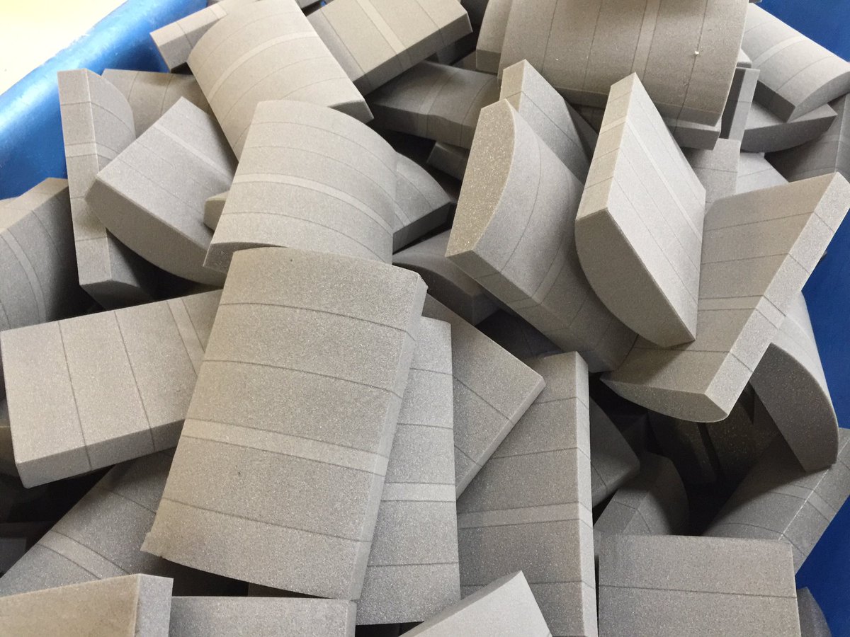 KewellCon's tweet photo. Batch production of 3D #industrialfoam #evazote #EV50 component parts. Cross-linked, closed cell AZOTE EVA-PE Foam fabricated impact pads 🚧 https://t.co/2xOgl4uOKb