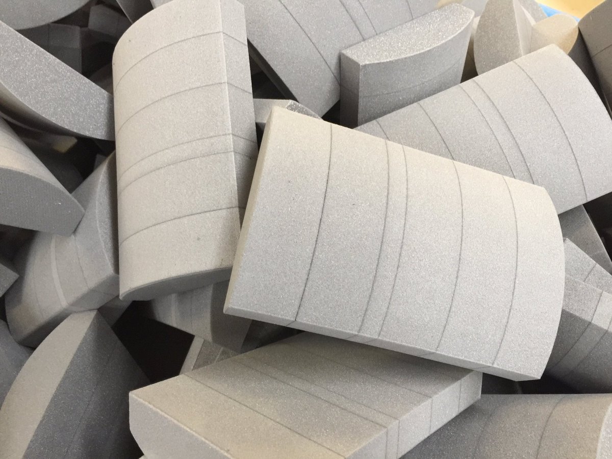 KewellCon's tweet photo. Batch production of 3D #industrialfoam #evazote #EV50 component parts. Cross-linked, closed cell AZOTE EVA-PE Foam fabricated impact pads 🚧 https://t.co/2xOgl4uOKb