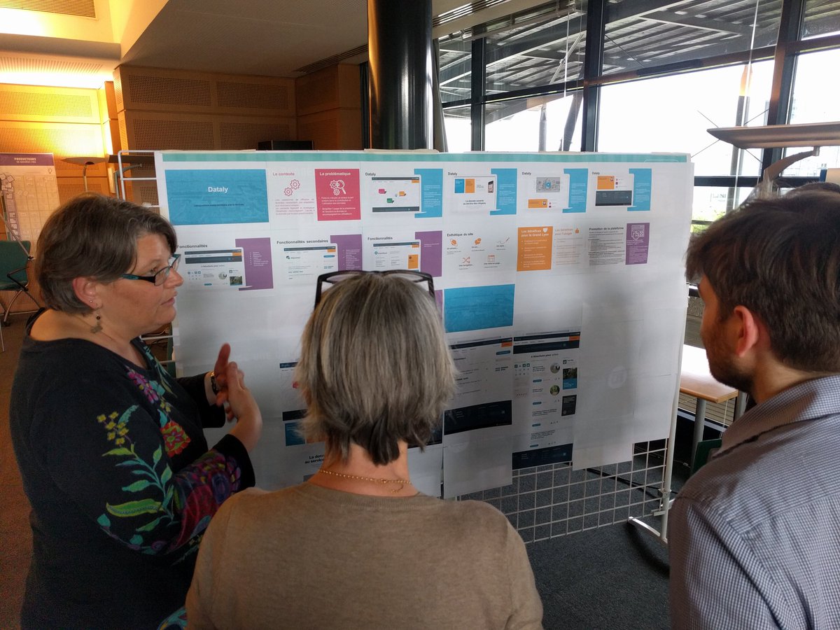 nodatweet's tweet photo. Pitchs de fin de #sprint et présentation des stands au public #plateformedata @grandlyon #challenge @makestorming https://t.co/scfrLcaJ4R