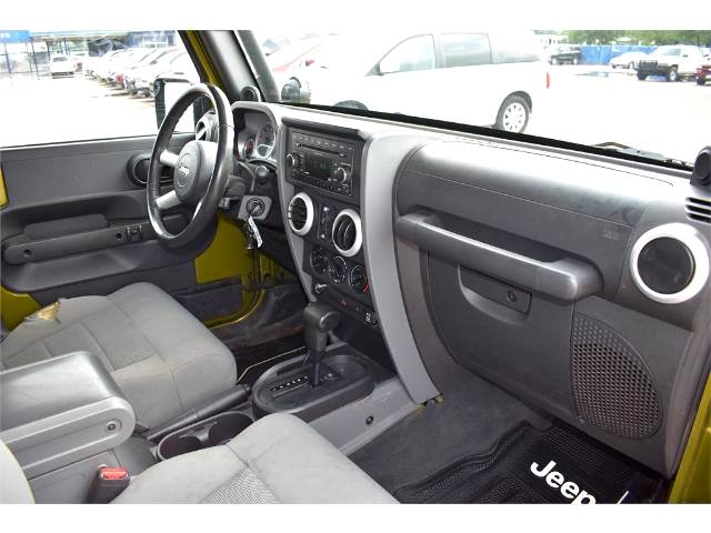 PollardUsedAveQ's tweet photo. Sail into the weekend in this adventurous 2008 Jeep Wrangler Unlimited! https://t.co/GEbPYYRBV1 #jeep #wrangler #unlimited #pollardused https://t.co/8bkcd1kfGO