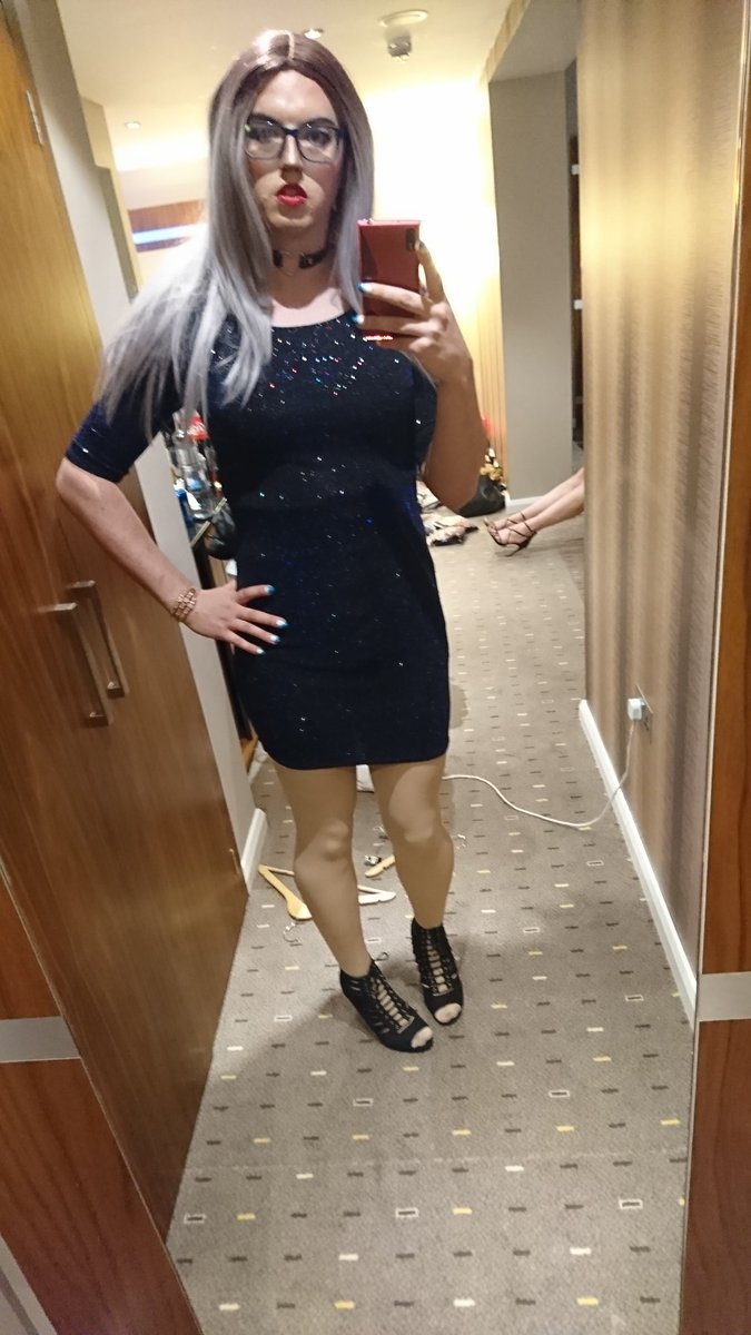 FerrariFelicity's tweet photo. The night is finally here! 😊 #QueenFelicity👑 #feminisation #tgirl #transvestite #trap #femboy #crossdresser #RTSquad69 https://t.co/Cj4aNNGfoI