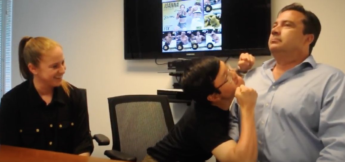 ToppsUFC's tweet image. It's almost time for #UFC211! Hear from Knockout's Jimin &amp;amp; Joe as they pick the fights and talk about all things KO: bit.ly/KOUFC211