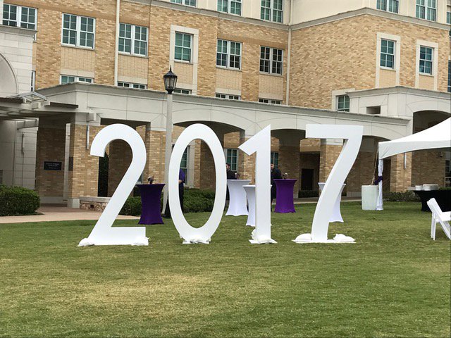 TCUMagazine's tweet photo. It's beginning to look a lot like graduation. Congratulations to the Class of 2017! https://t.co/8nFkOkUJxl