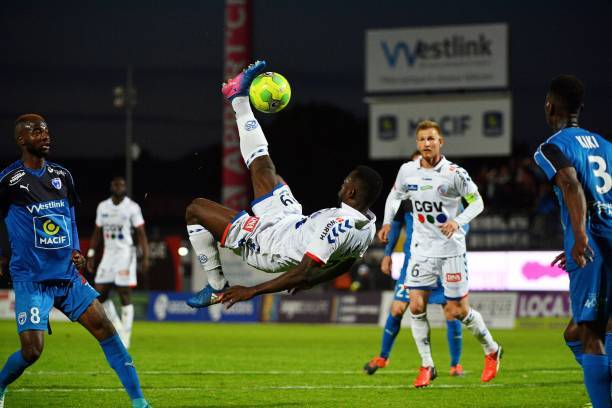 FranciaFoot's tweet photo. Crónica #Ligue2 (J. 37): Seis candidatos para el ascenso en la última jornada https://t.co/k6IU3g7Mpv https://t.co/OMfkAv39TX