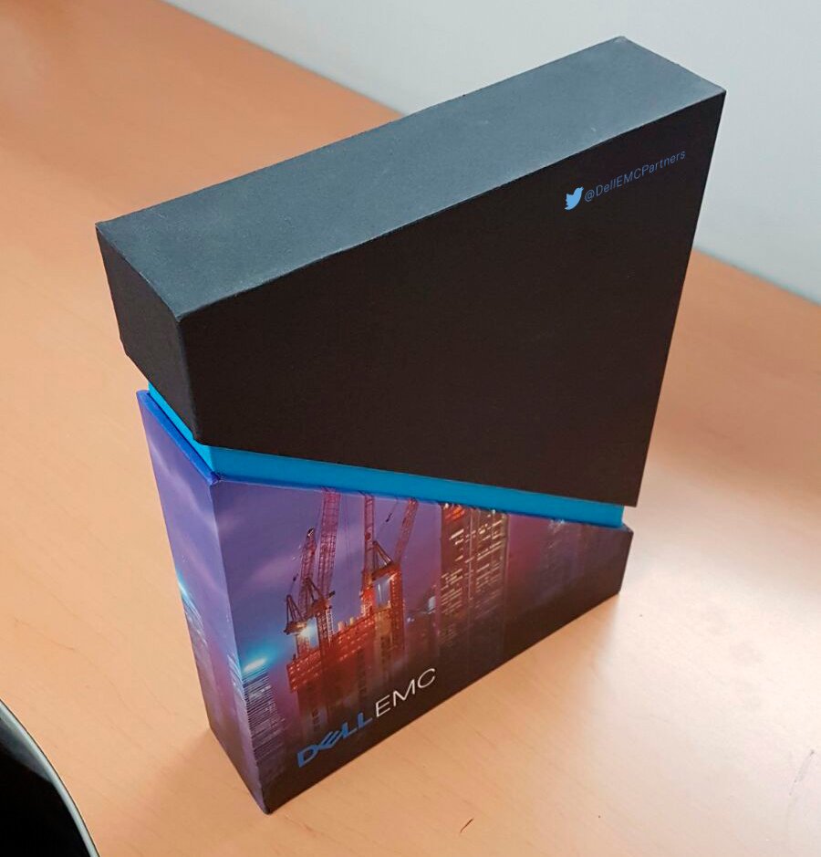 ejmontest's tweet photo. @DellEMCMX @DellEMCPartners ecosystem delivering IT Transformation message in a sizzle multi touch campaign "IT TRENDS BOX" #RealizeTogether https://t.co/8cq49BvpML