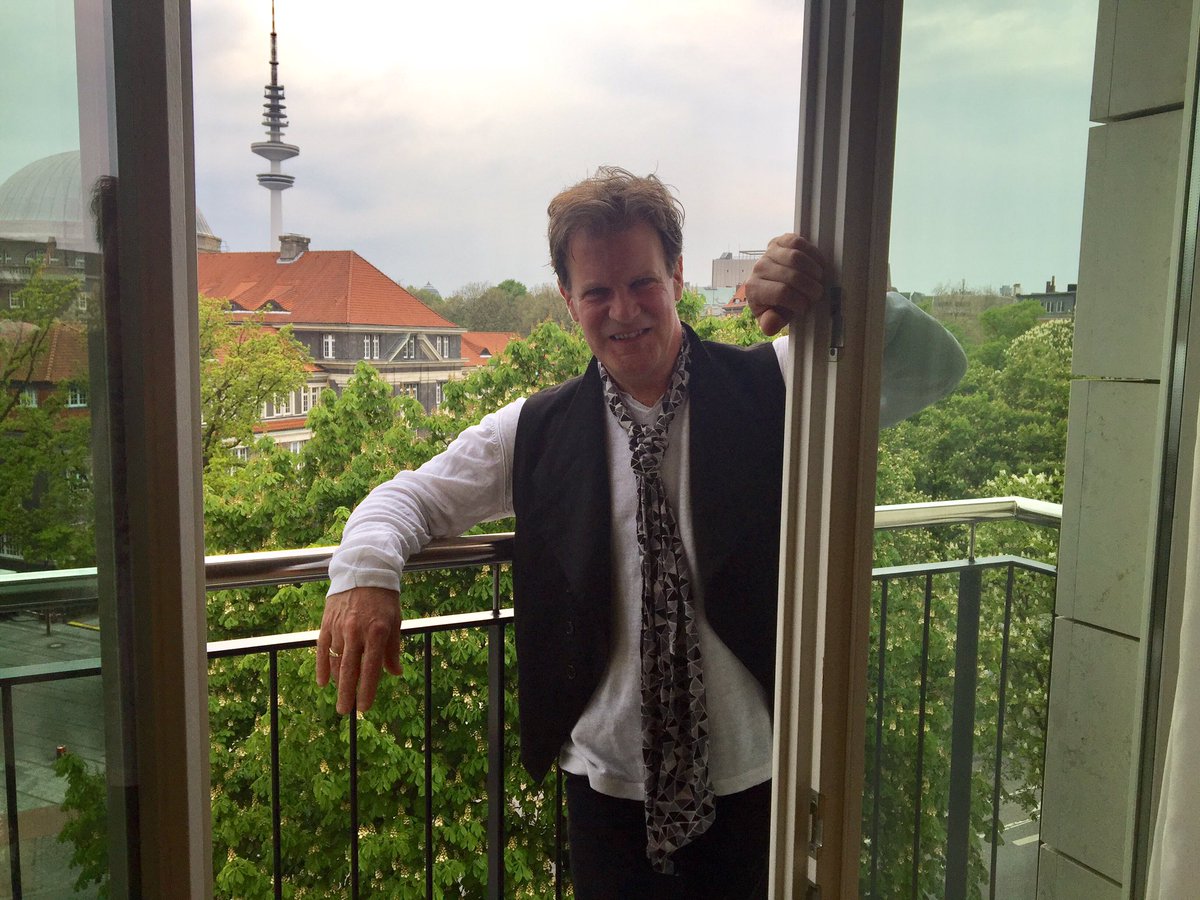 So excited to be seeing #LOML <a href="/GHusband/">Gary Husband</a> tonight leading the amazing #NDRBigBand in his sold out concert in #Hamburg 
#drums <a href="/nordkeyboards/">Nord Keyboards</a>