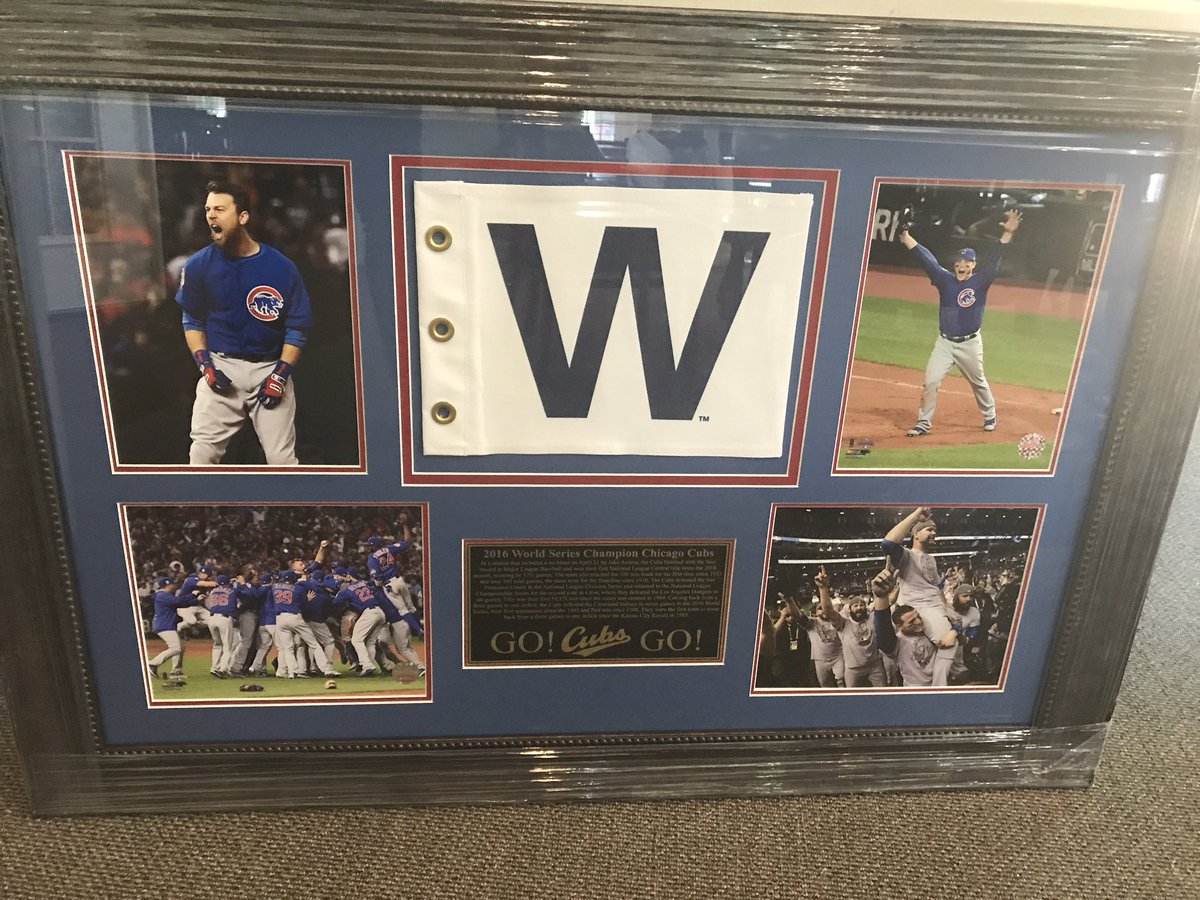 NicoleHage's tweet photo. .@Cubs fans! Bidding starts at $400 for this beauty!! All $$ raised goes to the @AuburnU scholarship fund - RT ends 5/14 noon @ARizzo44 https://t.co/0qdIWugJdX