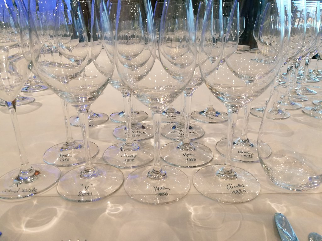 MartinTanguy's tweet photo. Another Sweet evening @LaTrompetteUk 
¥quem vs Climens
1997
1989
1988
1986 https://t.co/olMp4SPY7w