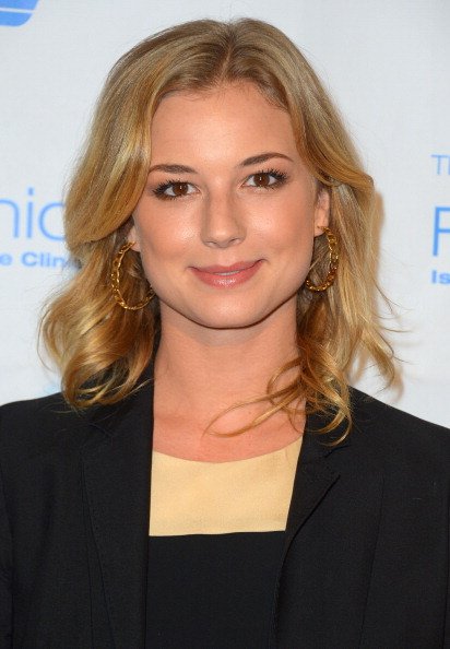 Happy Birthday Emily VanCamp 