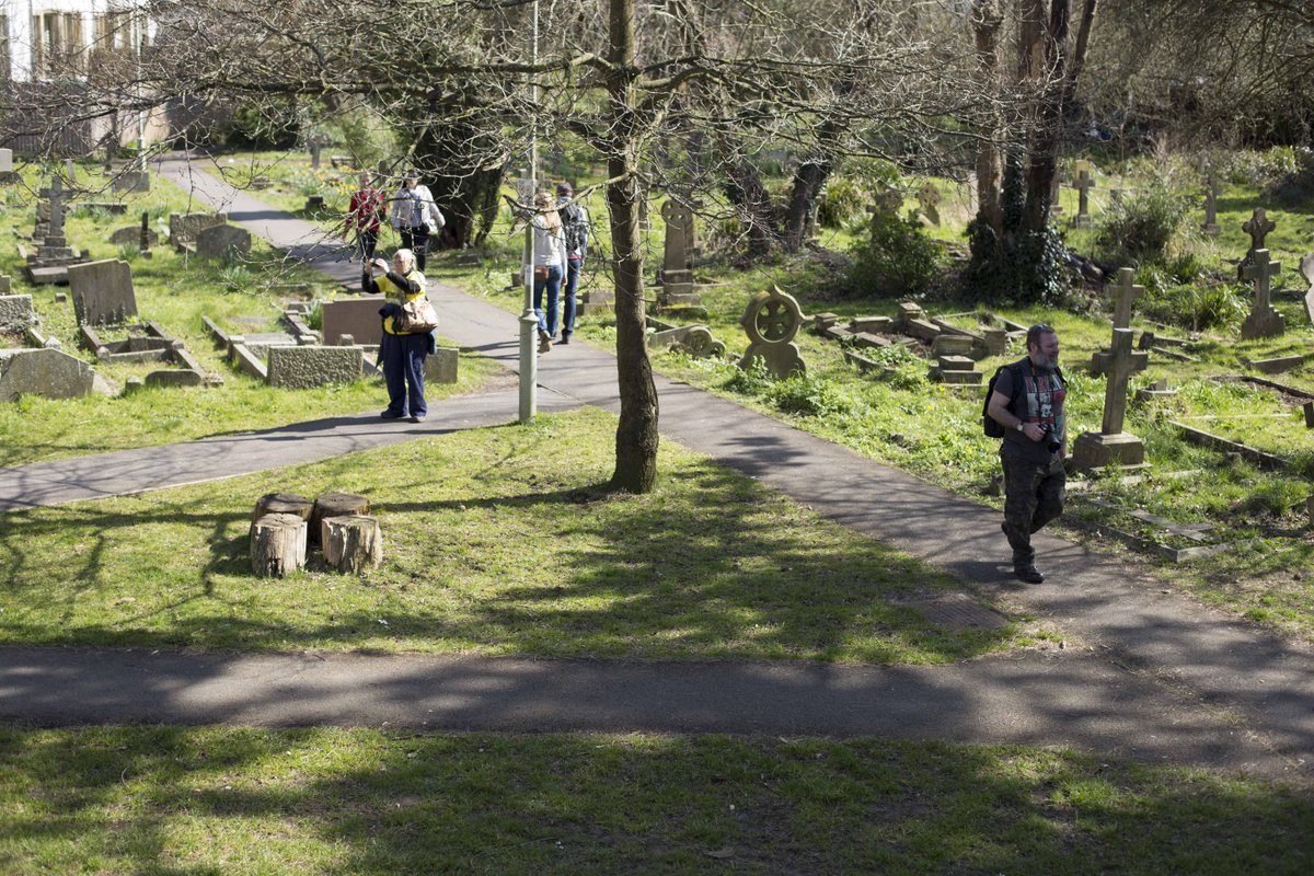 Shotatanangle's tweet image. Looking for something fun to do this Sunday? Join us for the next photomeet! goo.gl/DB1GEk #witney #photomeet #photolearning