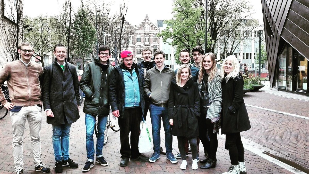 Studentenvereniging Navigators uit <a href="/Rotterdam/">Gemeente Rotterdam</a> wandelde mee met onze gids Hans.Ze hebben een inspirerende avond gehad